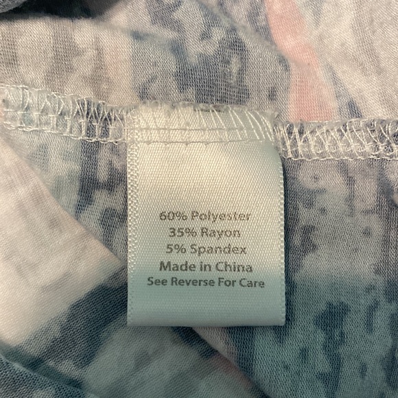 Coral Bay Light Weight T-Shirt - PXL - GUC - Picture 11 of 11